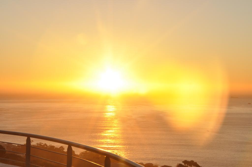 Bay Reflections Camps Bay Luxury Serviced Apartments Kapstadt Zimmer foto